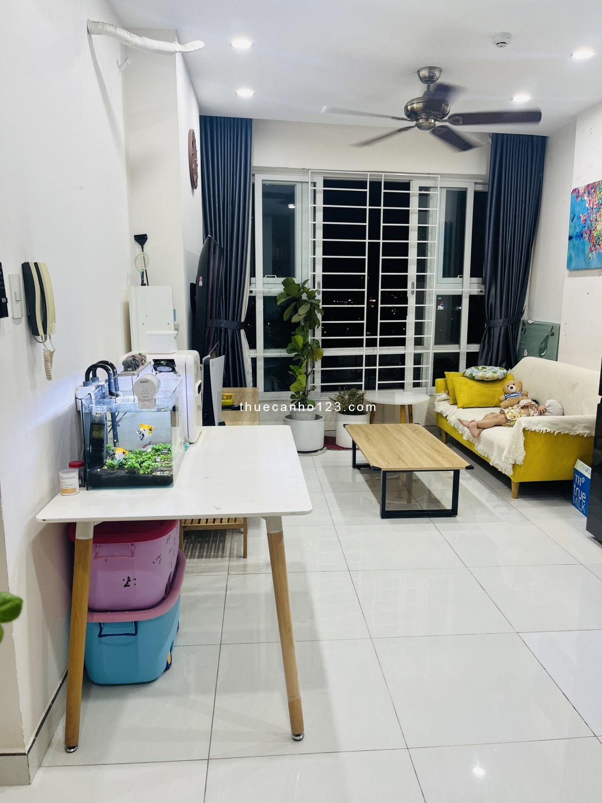 Cần cho thuê căn hộ bên Summer Quare Quận 6, diện tích 63m2, 2 phòng ngủ, giá 11tr - full nội thất