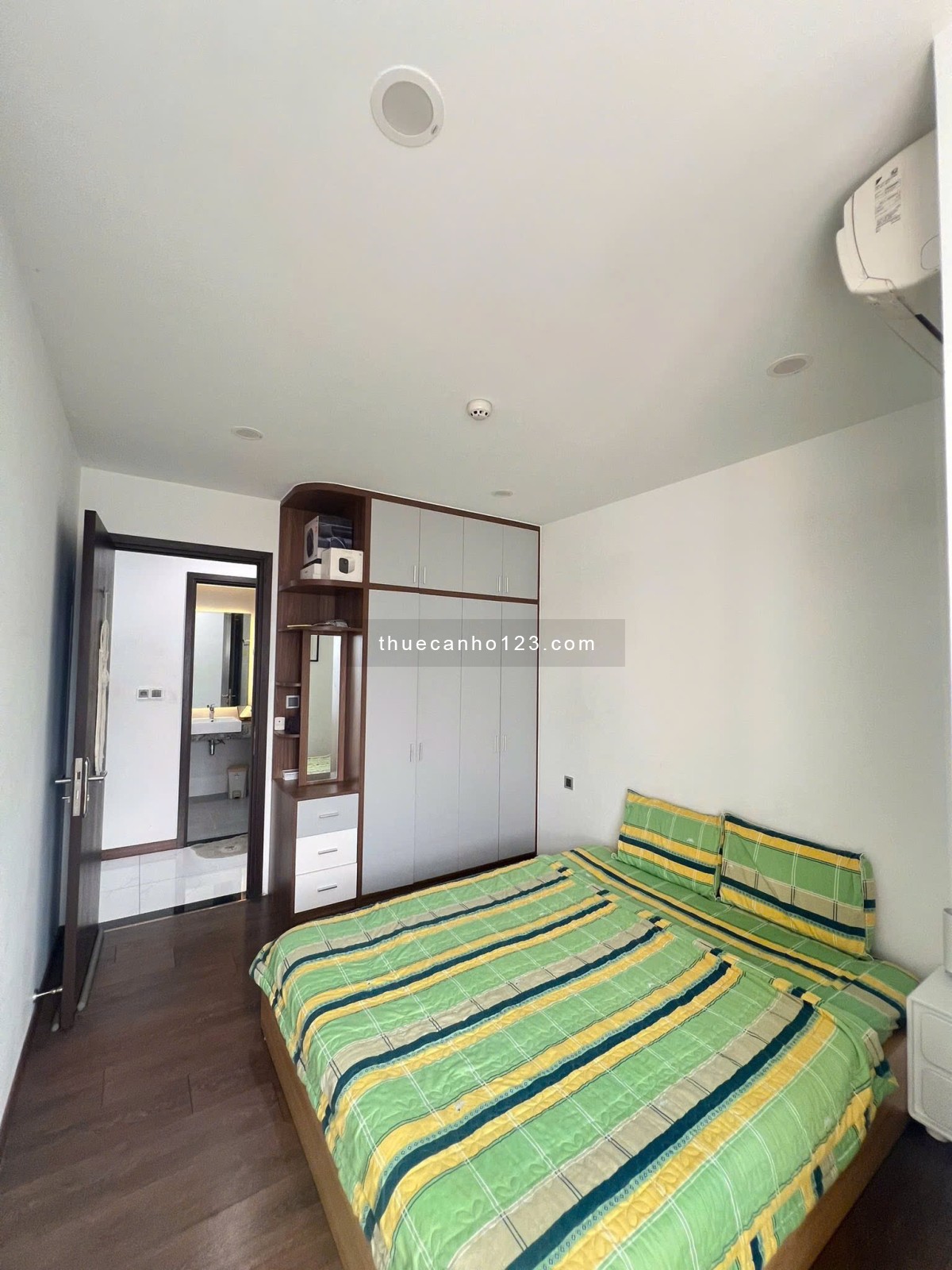 Cho thuê chung cư Prince Nguyễn Văn Trỗi, Phú Nhuận: 105m2, 3p ngủ, NT, 24tr