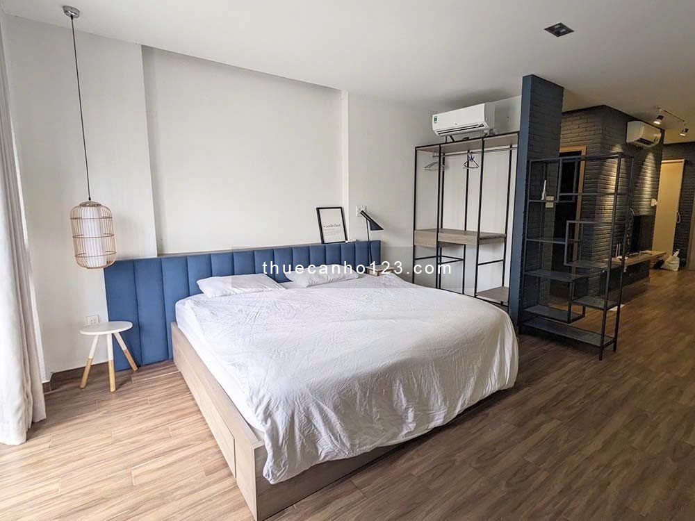 Căn hộ Studio 60m2, Ban công, Cửa sổ lớn, Gần Ngã tư Hàng Xanh