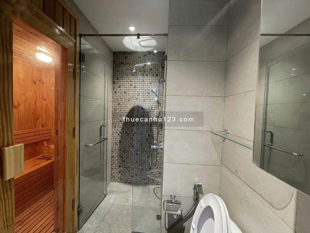 Gia đình cần cho thuê CH Satra Eximland 125m2, 3pn, 2wc, Full NT, có bancon. Giá cho thuê: 2 tr/th