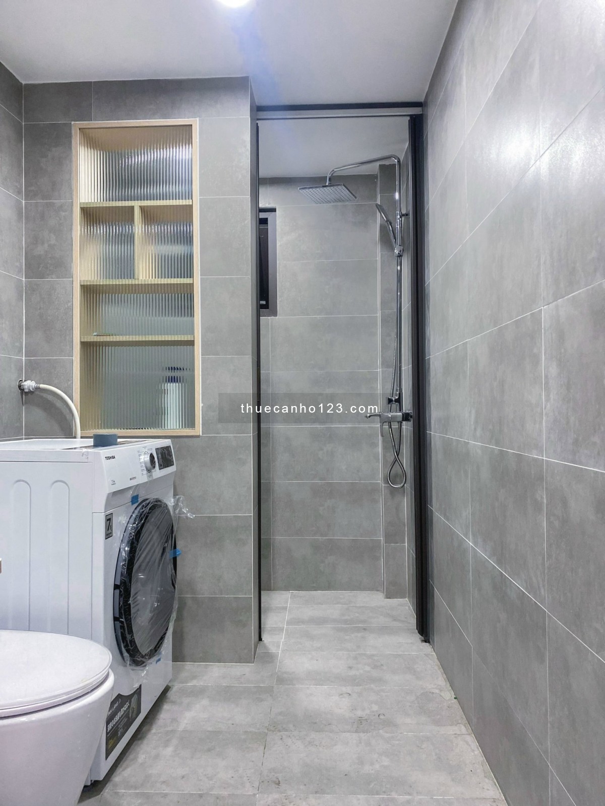 Căn Hộ Studio Balcony Thiết Kế Sang Trọng_Hiện Đại_QUẬN 2