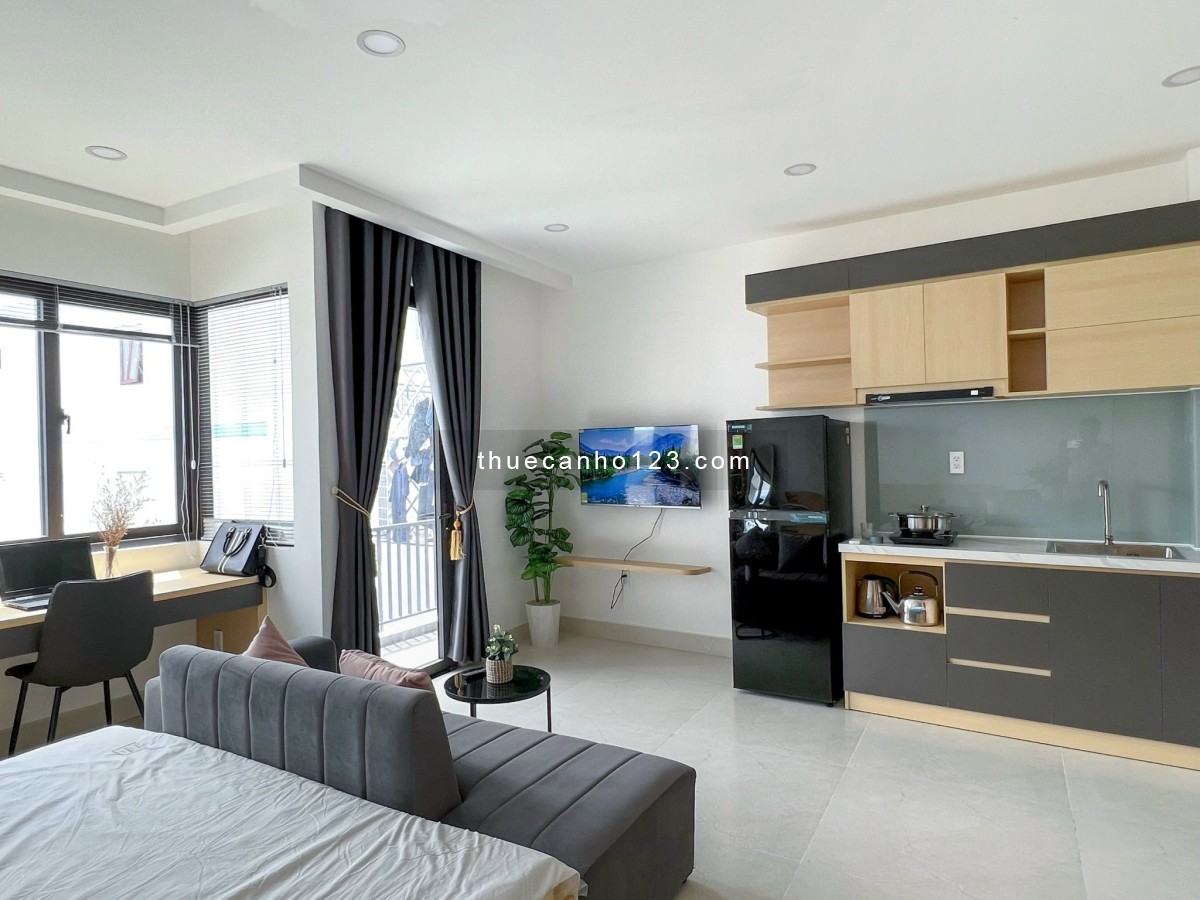 Căn Hộ Studio Balcony Thiết Kế Sang Trọng_Hiện Đại_QUẬN 2