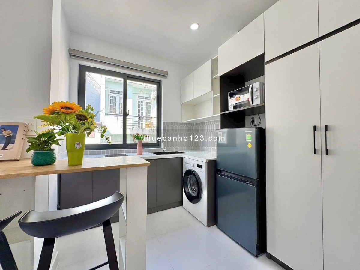 Hiện Đại Thoáng mát Gần Cầu Sài Gòn , Sala Quận 1