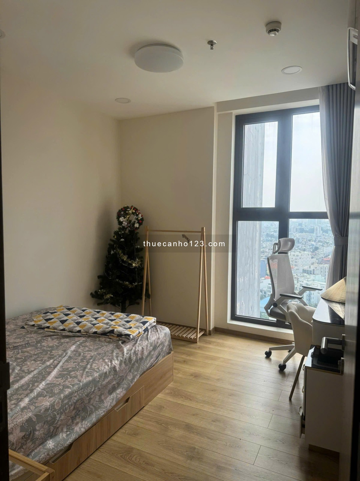 Cho thuê căn hộ Park Legend Hoàng văn Thụ 72m 2pn2wc căn góc 19tr/ tháng, đầy đủ nội thất 0932834569