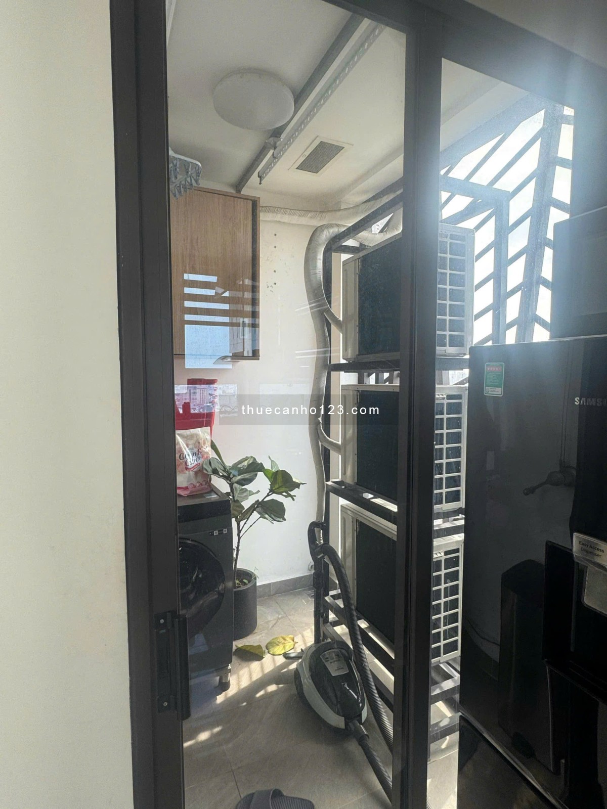 Cho thuê căn hộ Park Legend Hoàng văn Thụ 72m 2pn2wc căn góc 19tr/ tháng, đầy đủ nội thất 0932834569