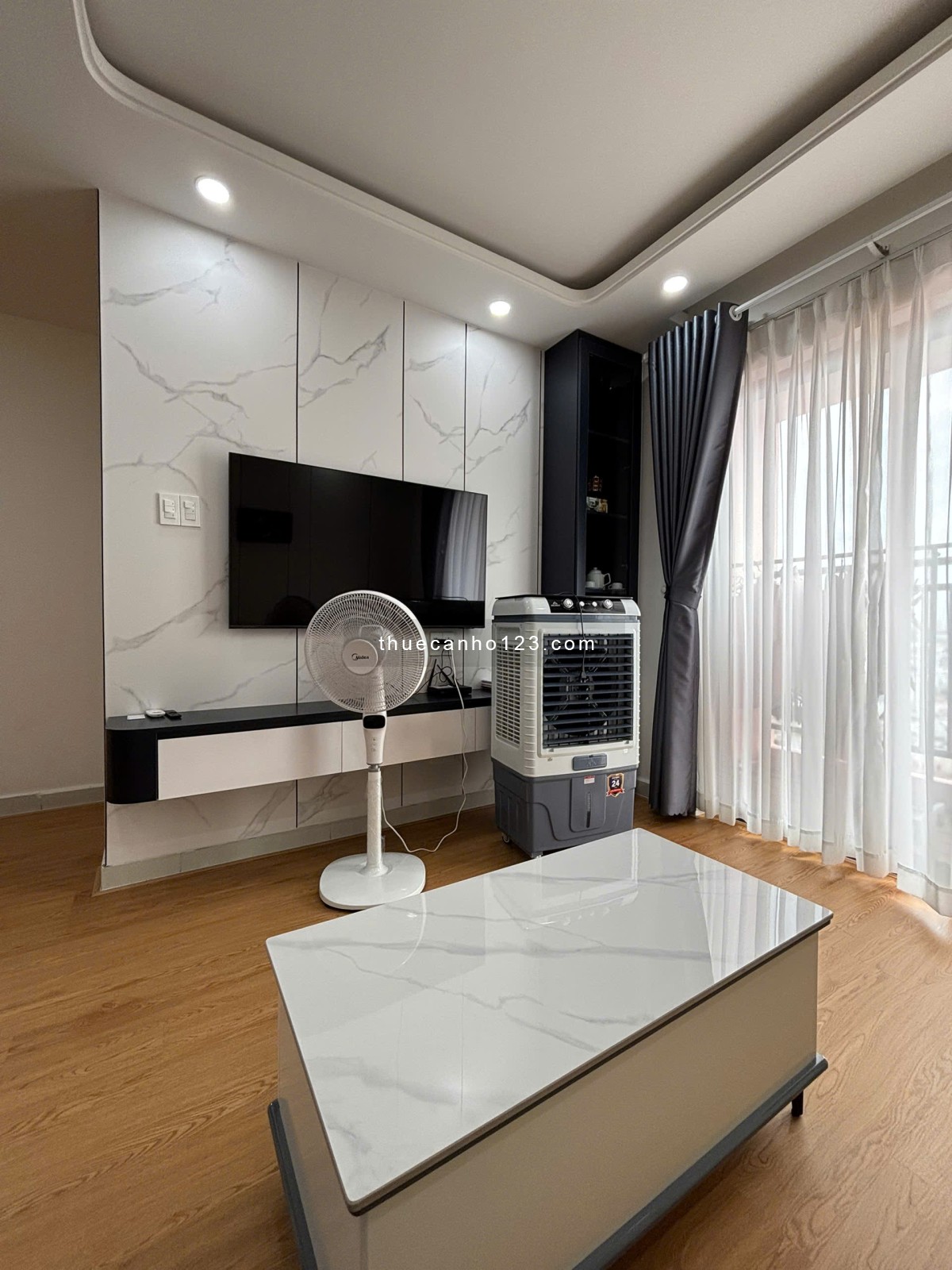 Cho thuê căn họ 8x Plus đường Trường Chinh DT 83m 2pn2wc căn góc rất đẹp nội thất xịn 0932834569