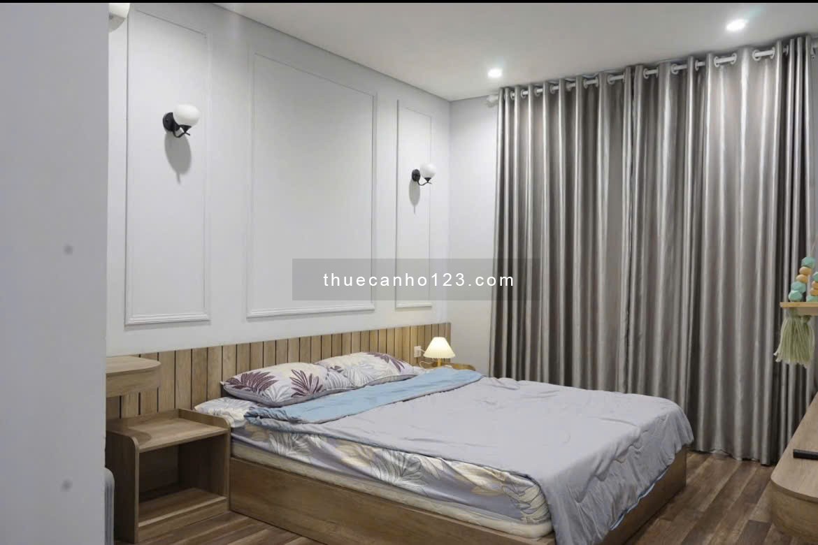 Sky Center, Phổ Quang, TB, 2PN rộng, 97m2, Căn góc, NTCC, 19tr/tháng