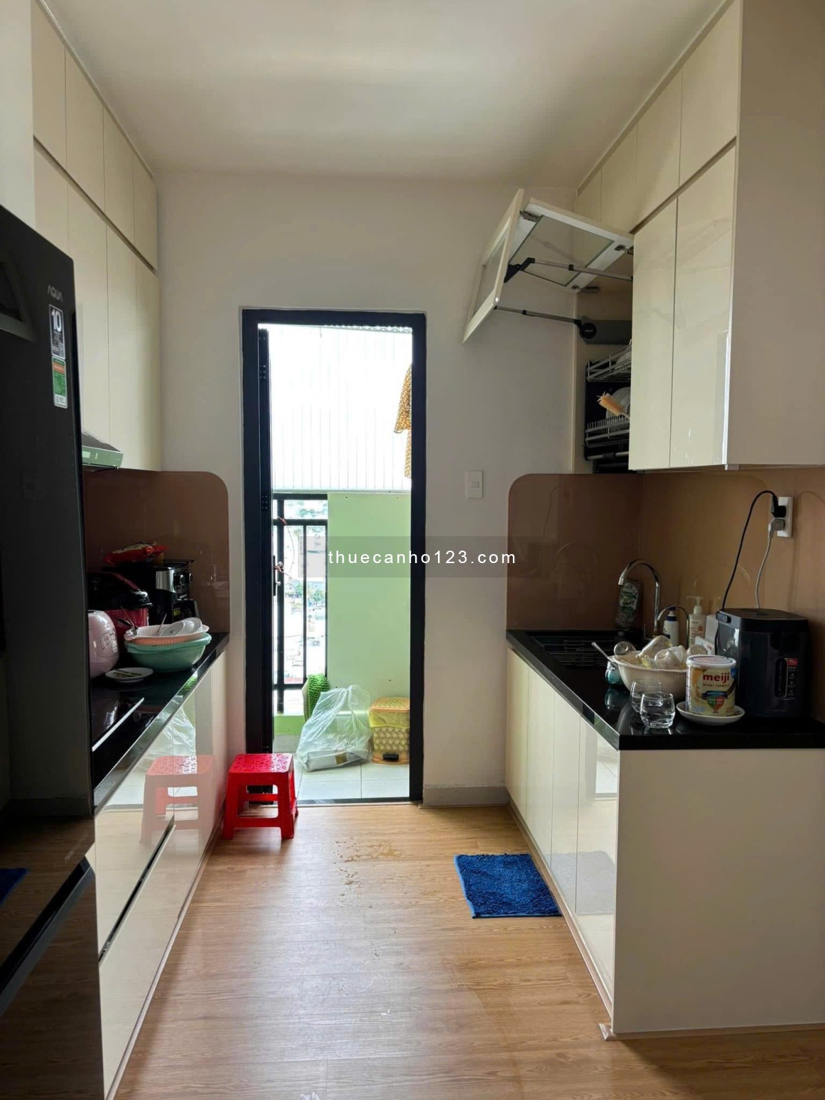 Chung cư Carillon 1, Hoàng Hoa Thám, TB: 70m2, 2p ngủ, ban công 12tr/th.