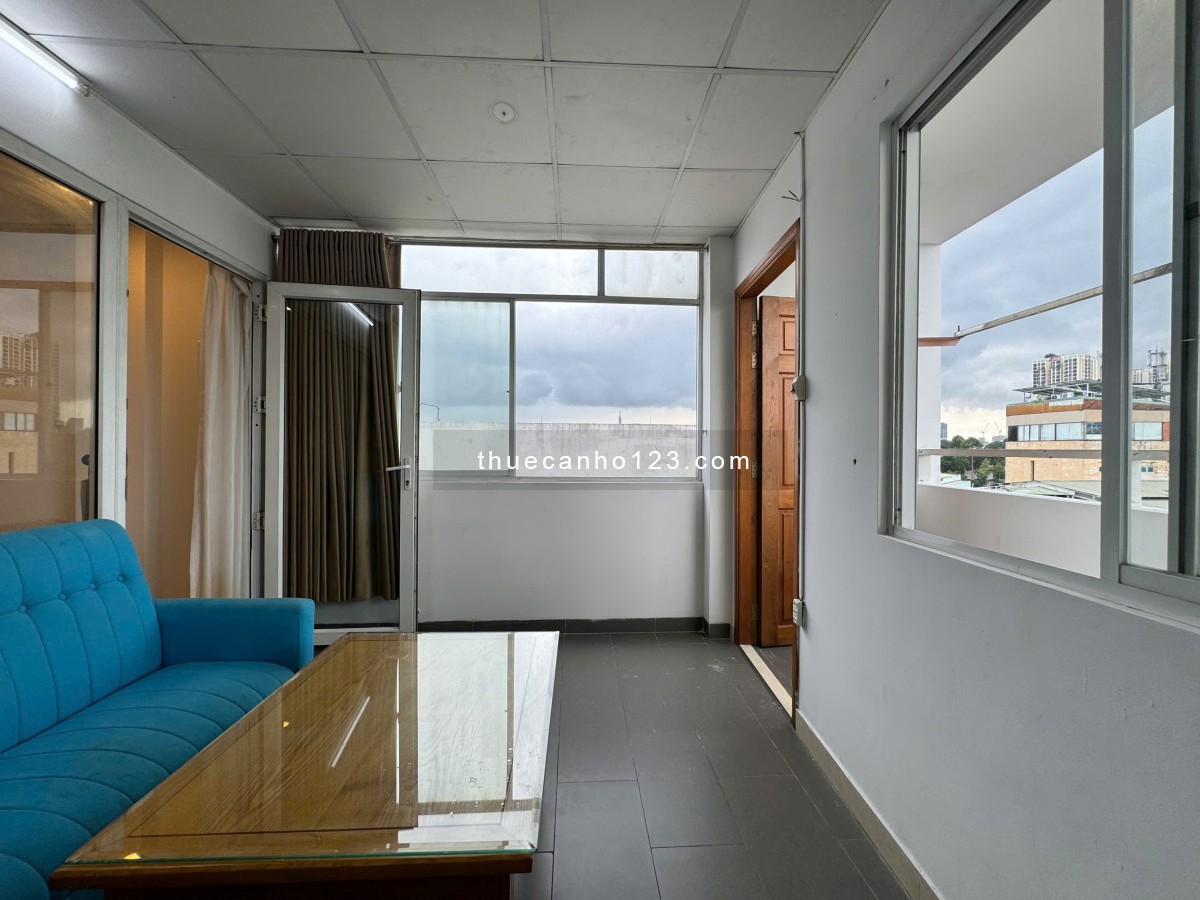 Căn hộ Quận 10 dạng 1PN, 1 phòng khách, full NT 5p đến vòng xoay Dân Chủ