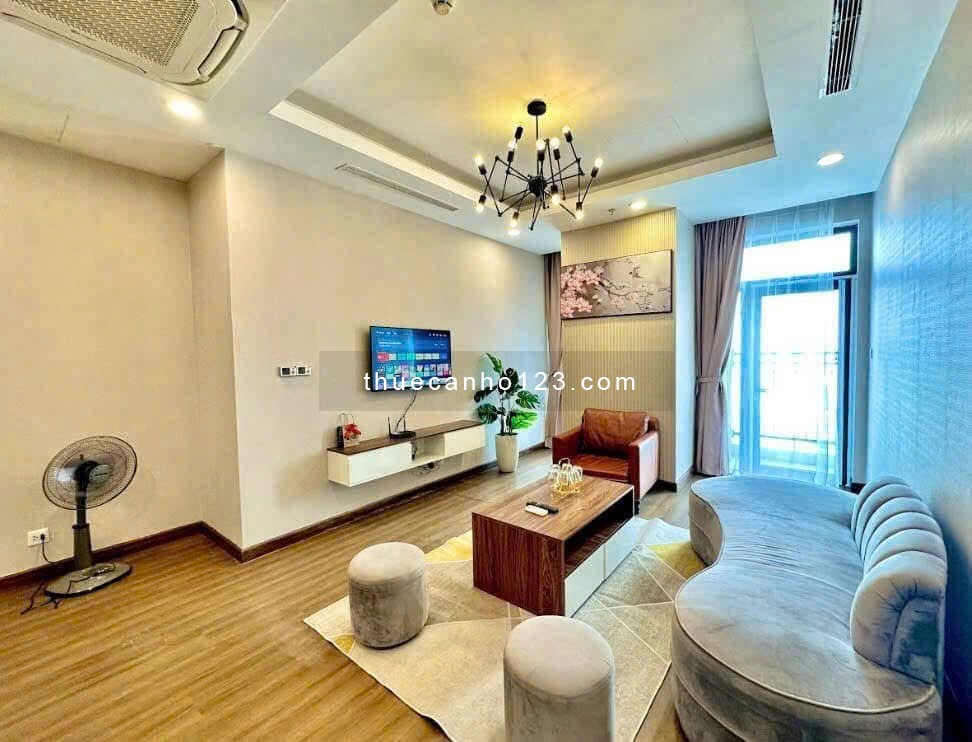 Cần cho thuê căn 2 ngủ full đồ 110m2 Royal City chỉ 18tr/ tháng.