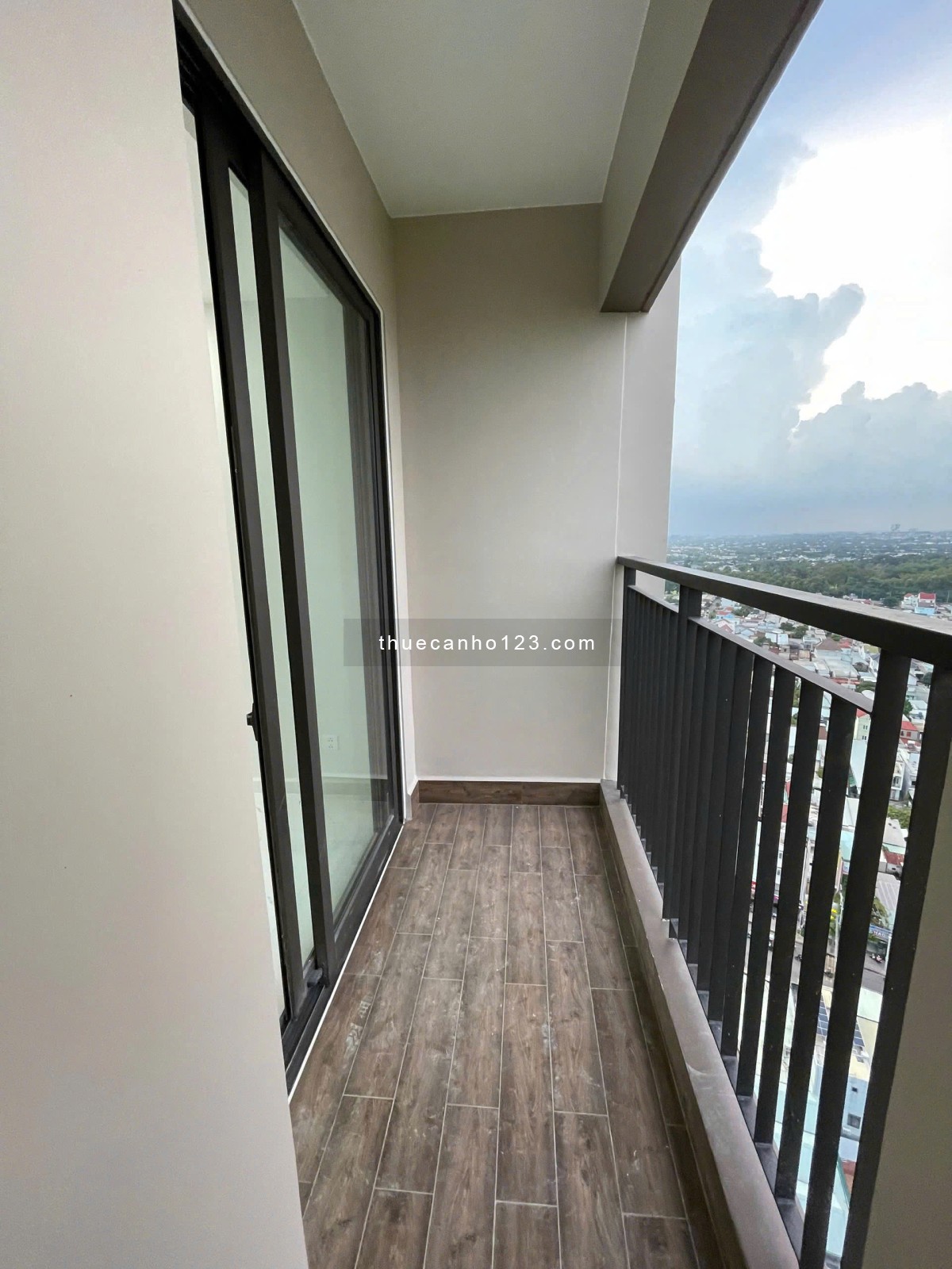 Opal cho thuê căn hộ studio 40m², có máy lạnh, giá chỉ 4 triệu