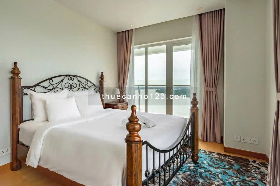 Cho thuê căn hộ 3PN DIỆN TÍCH LỚN - 250 m2 - cao cấp - Đảo Kim Cương. LH: 0909550614