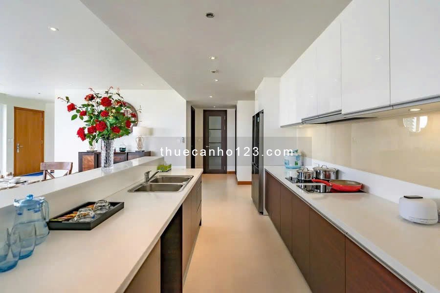Cho thuê căn hộ 3PN DIỆN TÍCH LỚN - 250 m2 - cao cấp - Đảo Kim Cương. LH: 0909550614