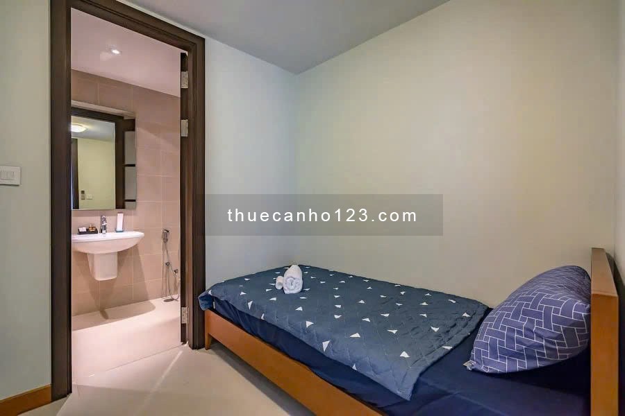 Cho thuê căn hộ 3PN DIỆN TÍCH LỚN - 250 m2 - cao cấp - Đảo Kim Cương. LH: 0909550614