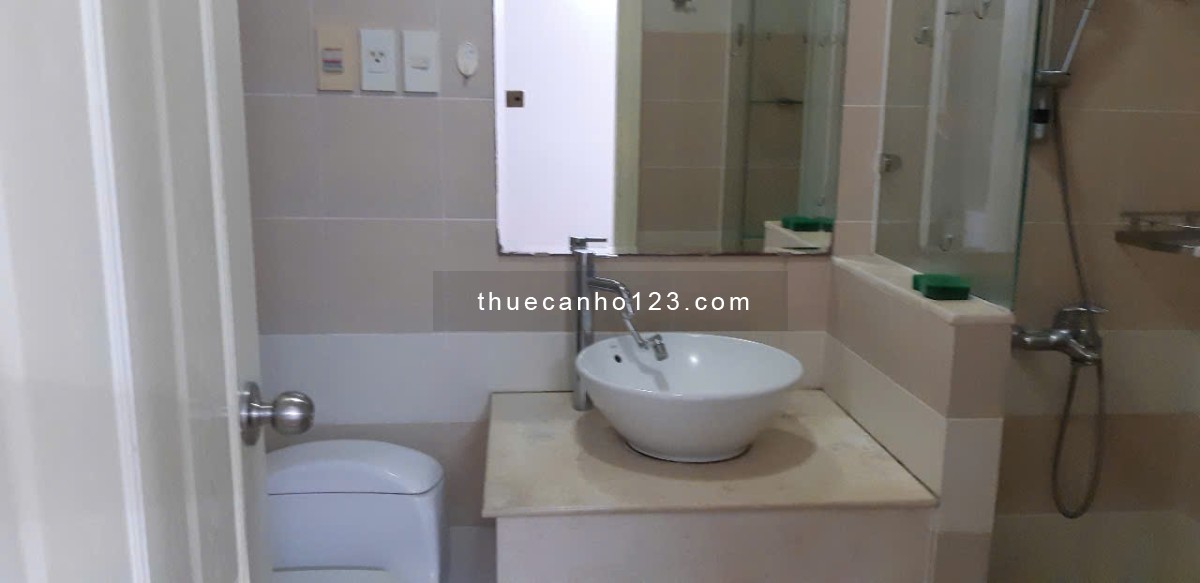 Cho thuê Cao Ốc Phú Nhuận 3 PN - 130m2, NTCB, Giá 19Tr/ tháng