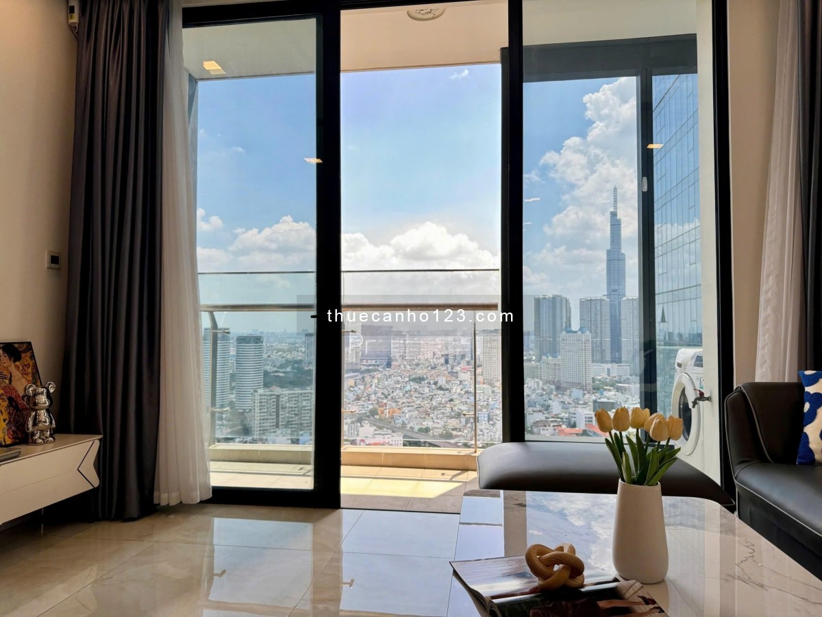 Cho thuê CC 2PN, 2WC view sông, Landmark giá tốt chỉ 28 triệu/th tại Vinhomes Golden River, 83m2, Q1