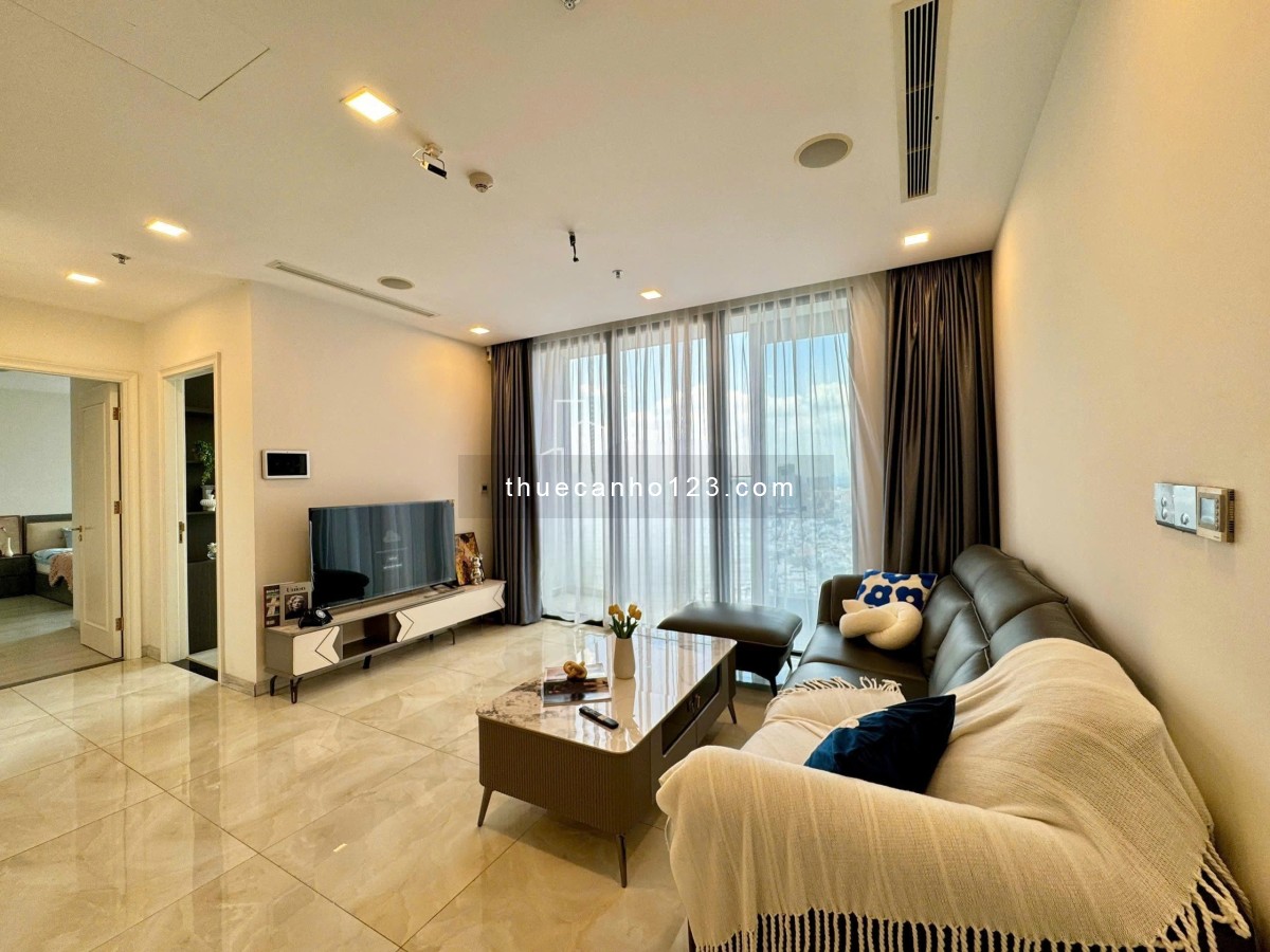 Cho thuê CC 2PN, 2WC view sông, Landmark giá tốt chỉ 28 triệu/th tại Vinhomes Golden River, 83m2, Q1