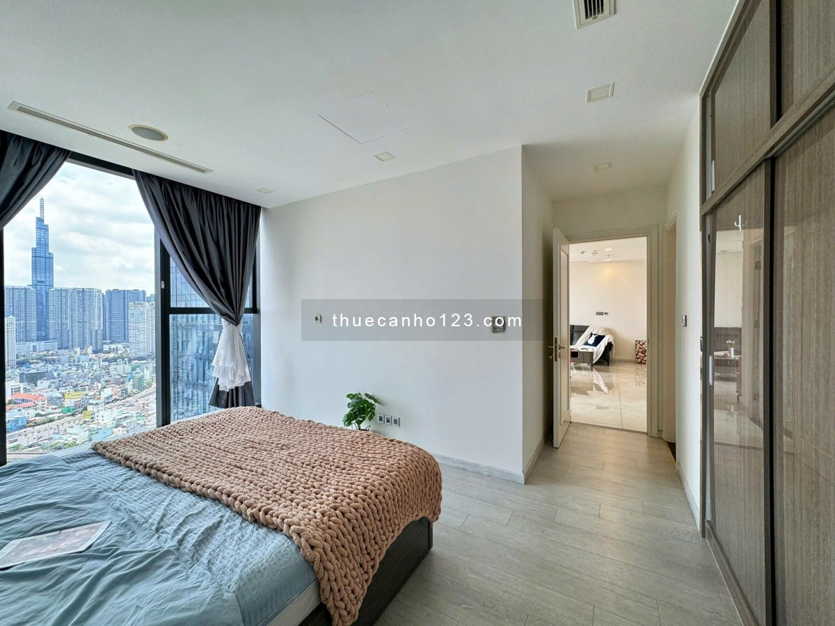 Cho thuê CC 2PN, 2WC view sông, Landmark giá tốt chỉ 28 triệu/th tại Vinhomes Golden River, 83m2, Q1