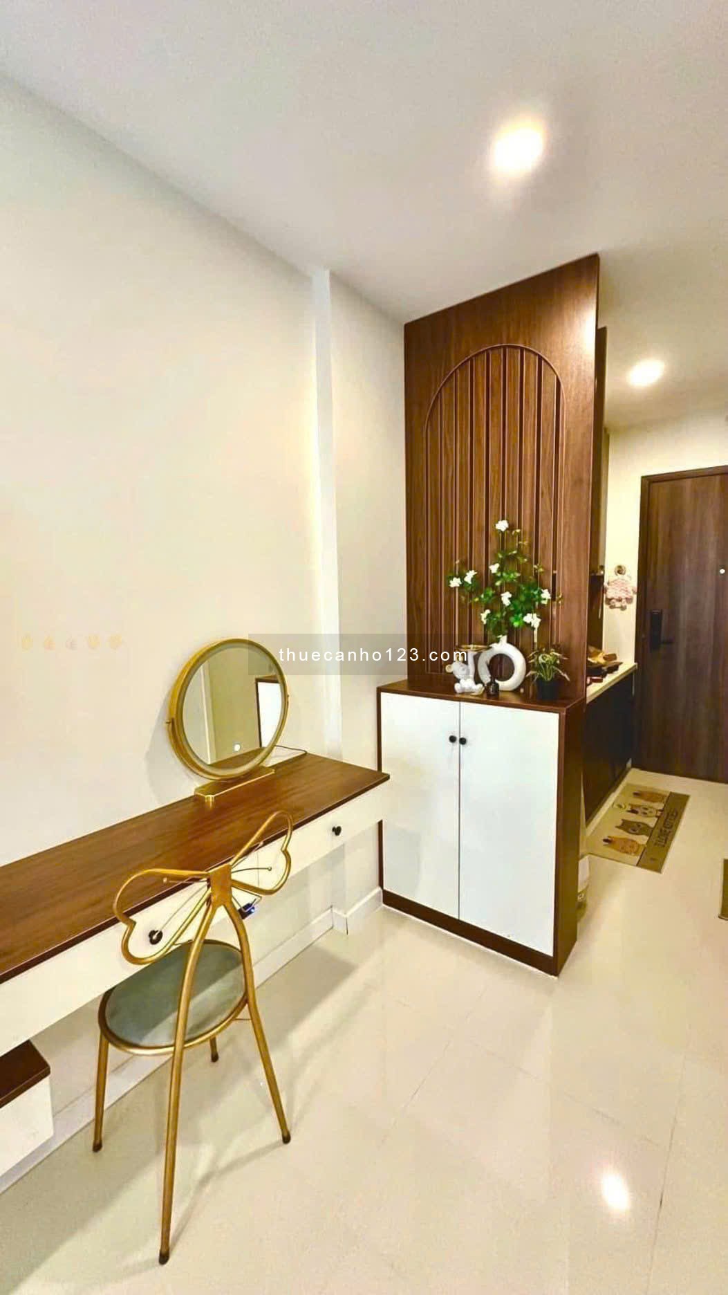 Chung cư Sky Center, Officetel, 45m2, 1PN, Nội thất, Phổ Quang, TB, 11tr/tháng.