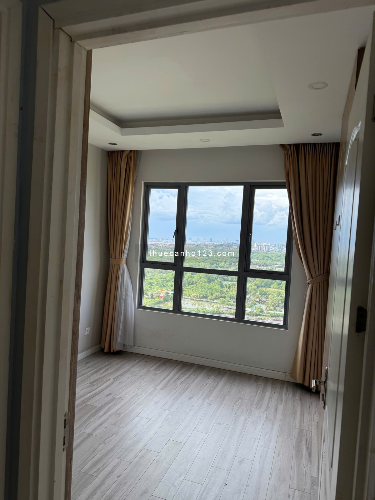 Cho thuê căn hộ Palm Heights 80m2 - Đường Song Hành Q2 - 2PN 2WC