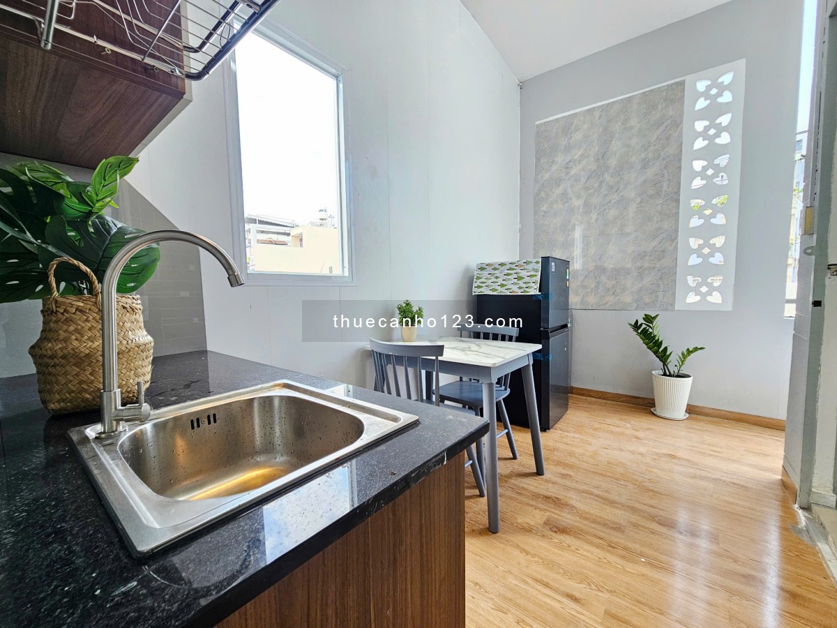 Căn Hộ 1PN riêng Full Nội Thất, Ban công, Máy giặt riêng, Gần chợ Bà Chiểu, Bình Thạnh, Mới 100%