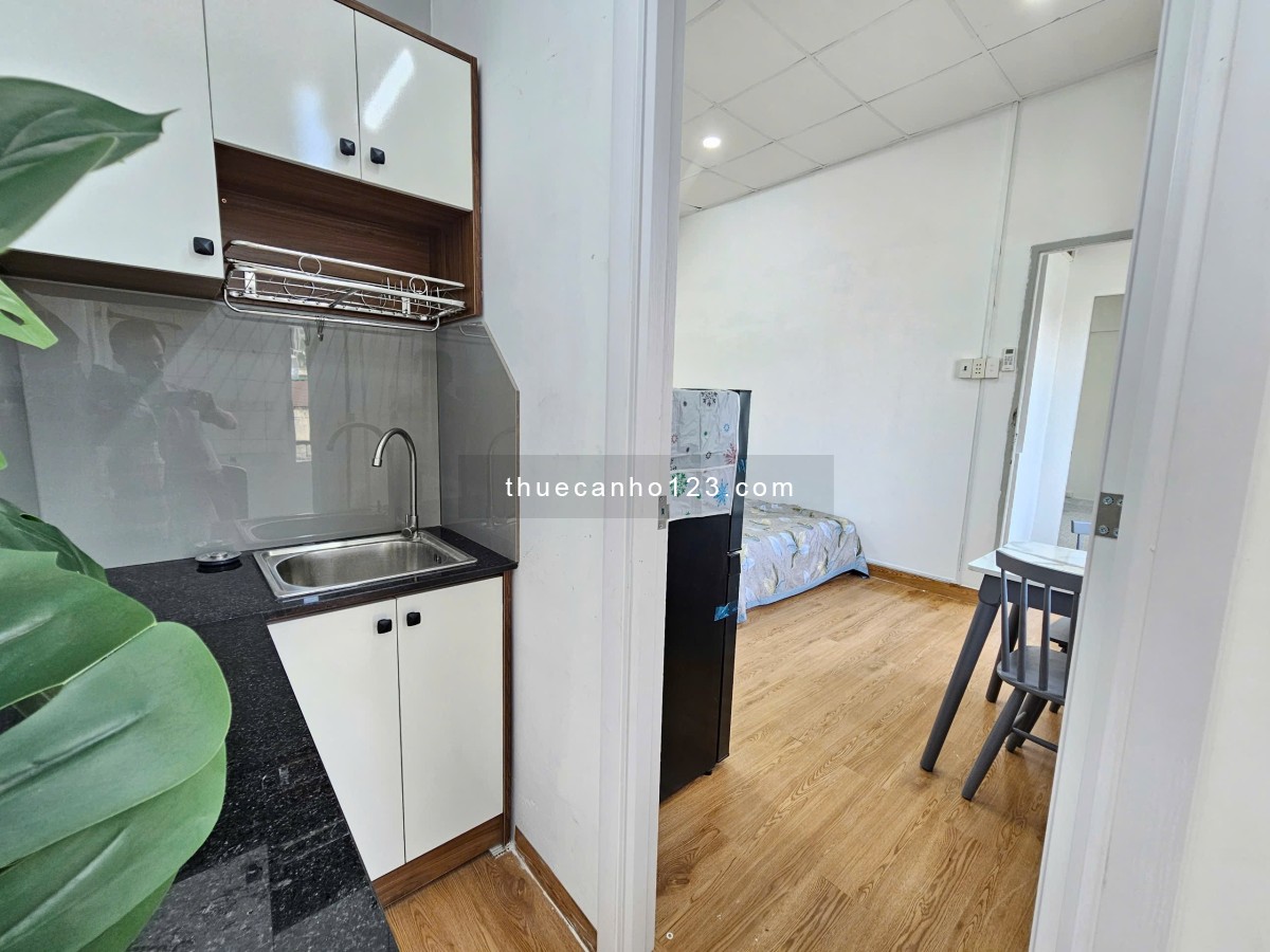 Căn Hộ 1PN riêng Full Nội Thất, Ban công, Máy giặt riêng, Gần chợ Bà Chiểu, Bình Thạnh, Mới 100%