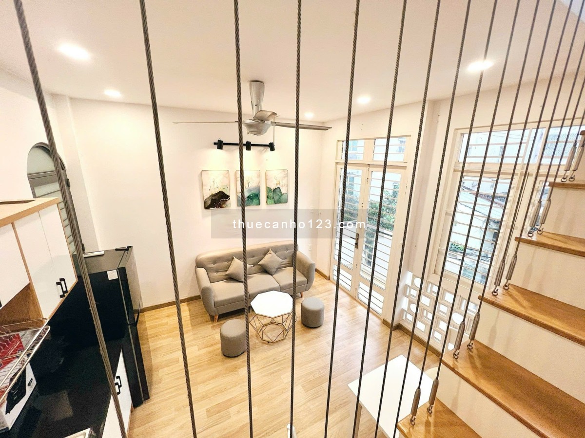 Cho thuê căn hộ penthouse 1 trệt 1 lầu 70m², ban công sân thượng, ngay Etown, quận Tân Bình