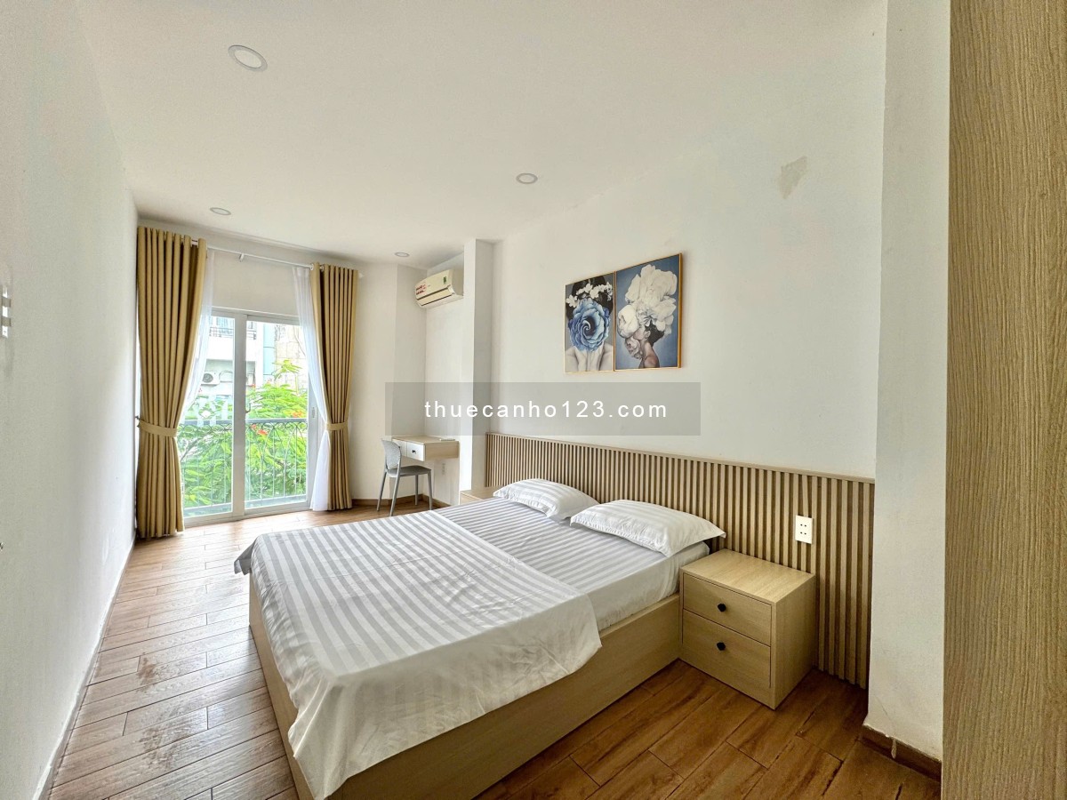 Cho thuê căn hộ 2PN 80m2 cao cấp, ngay công viên Lê Văn Tám, toà có thang máy, máy giặt tiện nghi