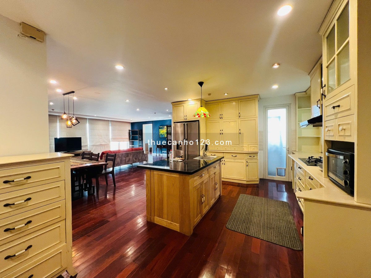 Cho thuê ngay căn hộ E1 Ciputra diện tích 153m gồm 3 ngủ Full nội thất view cây xanh thoáng mát