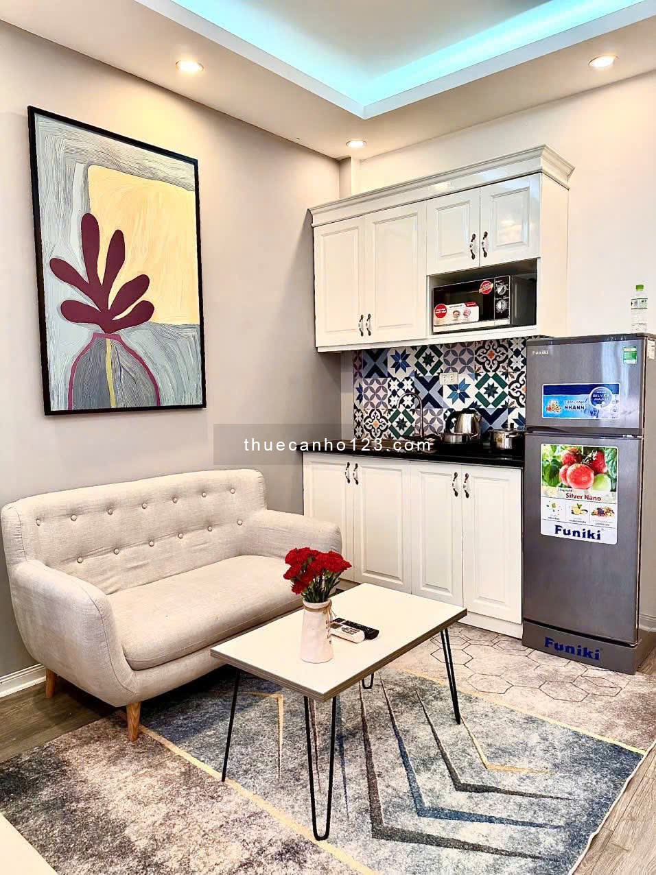 CHung cư Sky Center, 102 Phổ Quang, TB: Officetel, 48m2, 1pn, 11tr/th