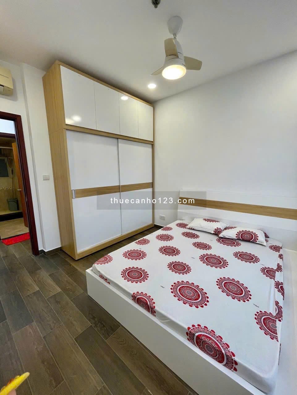 Chung cư Phúc Yên, P15, Tân Bình: 96m2, 2 p ngủ, có NT, 11tr/th