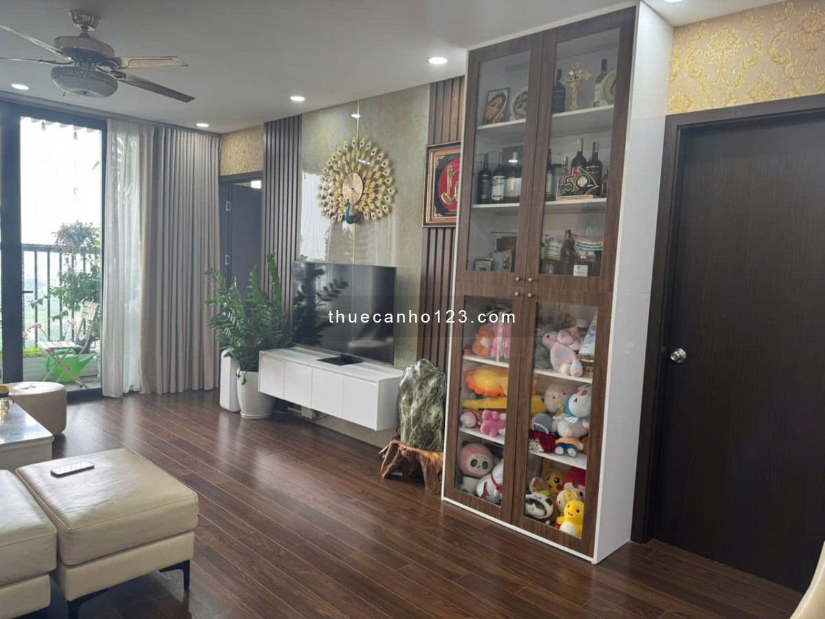 Cho thuê căn hộ 3 phòng ngủ, full đồ Housinco Premium Nguyễn Xiển