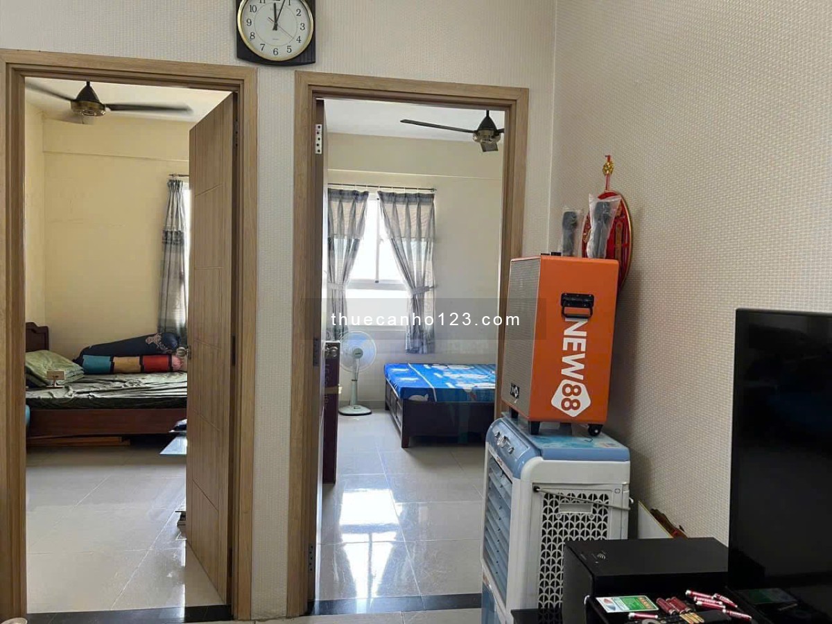 Chung cư Cao Thắng, P5, Quận 3: 55m2, 2p ngủ, nhà mới, 8tr/tháng