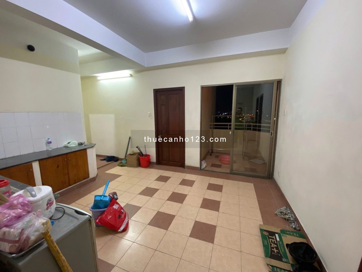 C/c Huỳnh Văn Bánh, P13, Phú Nhuận: 90m2, 2p ngủ, 2wc, Nt, 10tr