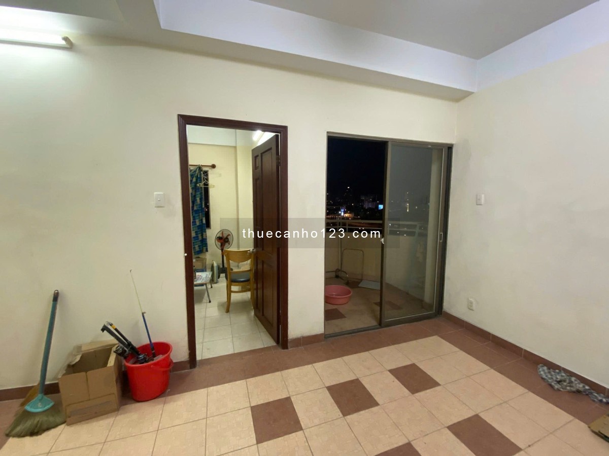 C/c Huỳnh Văn Bánh, P13, Phú Nhuận: 90m2, 2p ngủ, 2wc, Nt, 10tr