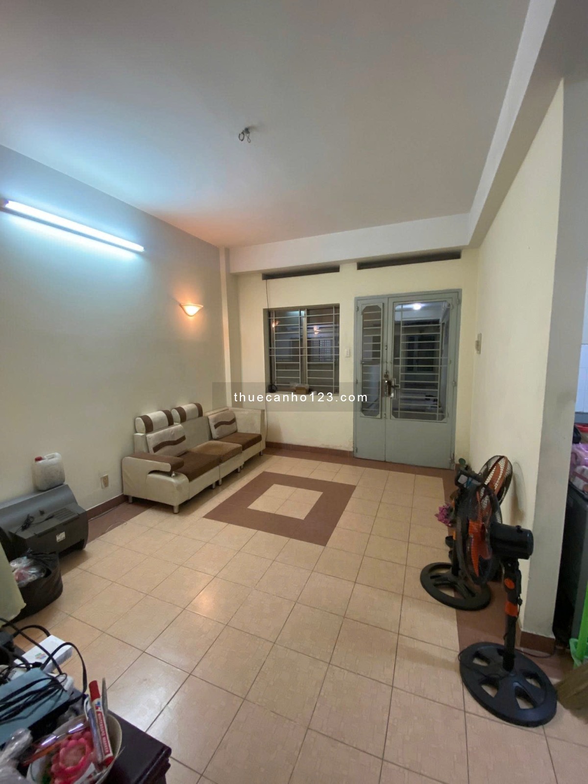 C/c Huỳnh Văn Bánh, P13, Phú Nhuận: 90m2, 2p ngủ, 2wc, Nt, 10tr