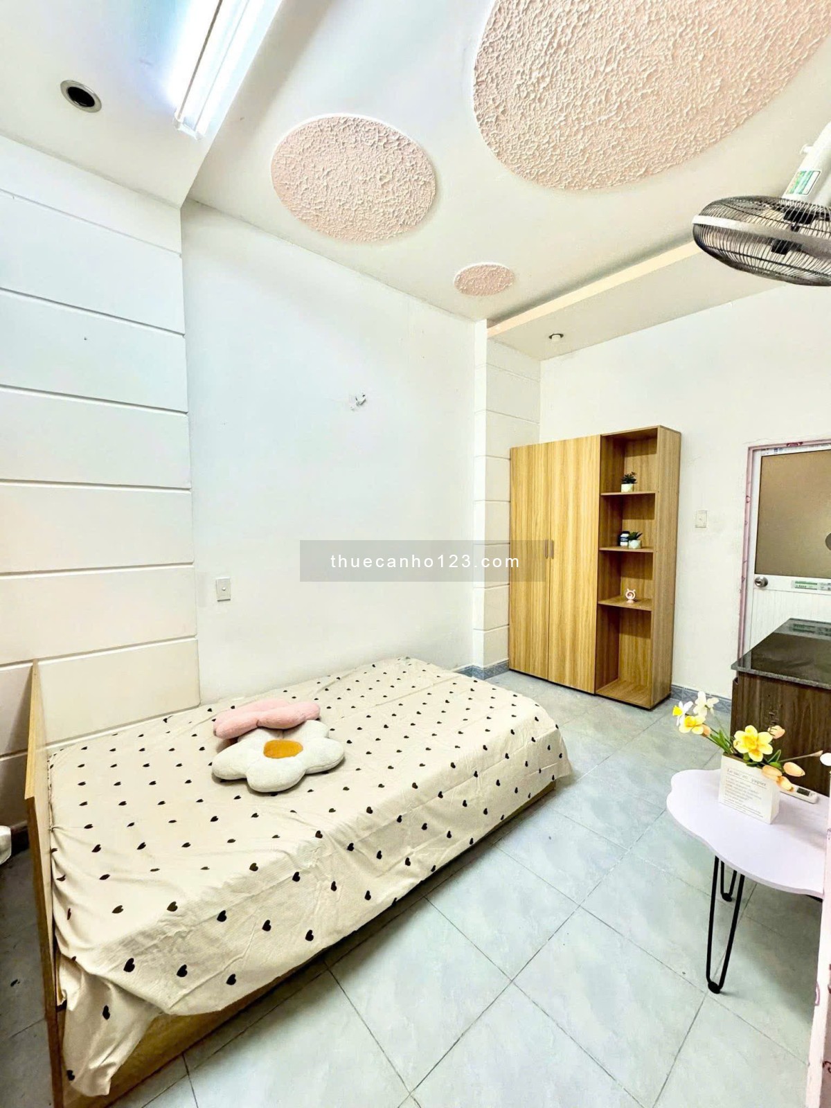 CHDV, Lê Hồng Phong, P12, Q10. 5tr/tháng, 23m2, có cửa sổ