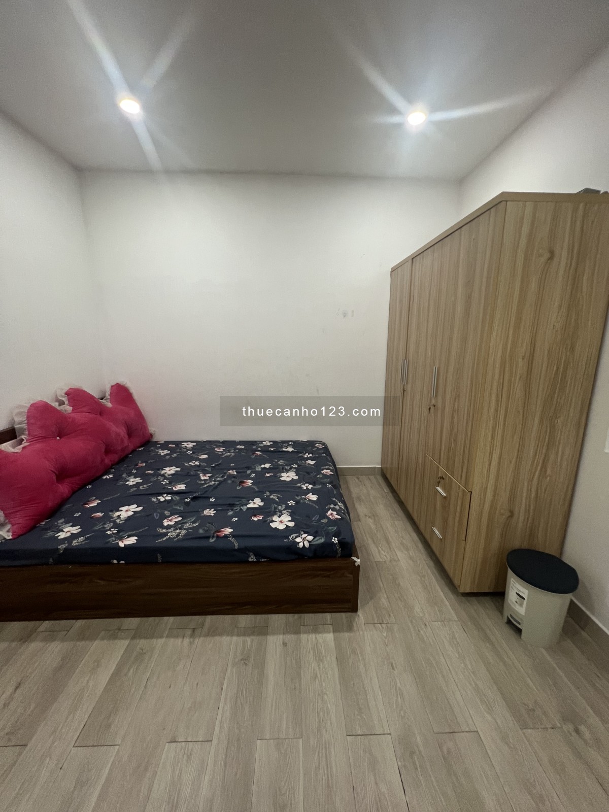 Cho thuê chung cư Phúc Yên 2, 70m2 2 phòng ngủ 2 nhà wc đầy đủ nội thất, chính chủ