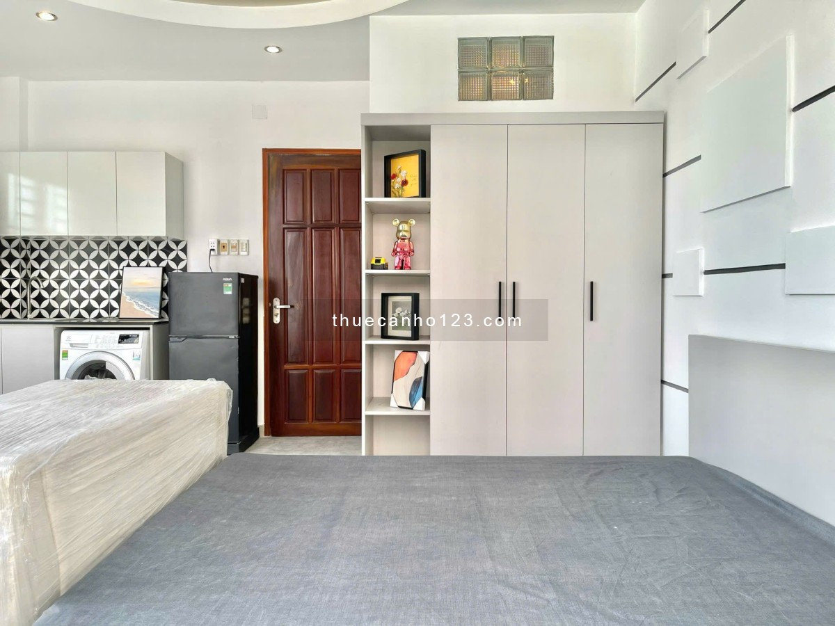 View sáng, decor xinh hẹ hẹ - Có bancol, máy giặt riêng - Ngay sau lưng ĐH UEF Điện Biên Phủ