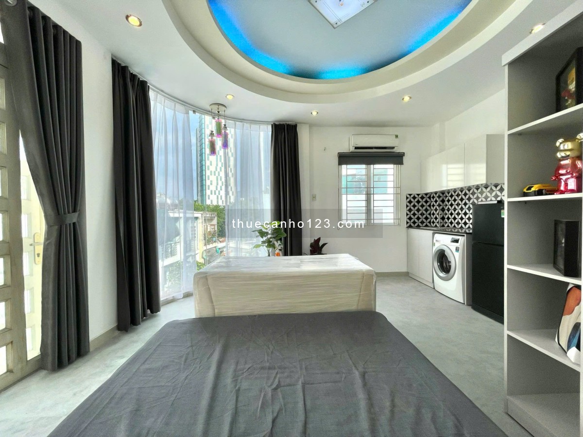 View sáng, decor xinh hẹ hẹ - Có bancol, máy giặt riêng - Ngay sau lưng ĐH UEF Điện Biên Phủ