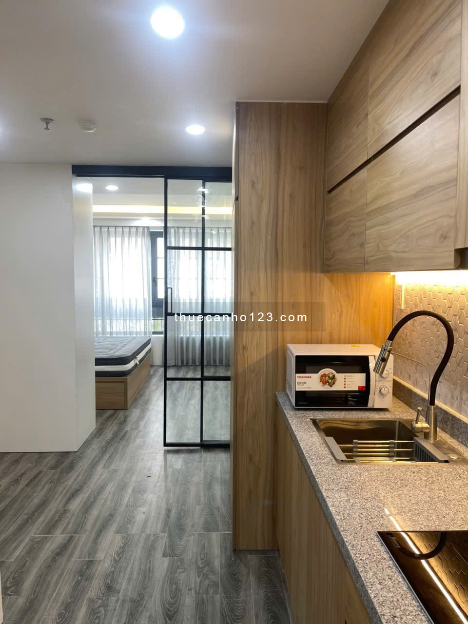 Căn hộ 1PN cửa sổ thoáng, nội thất cực sang – Cầu Thị Nghè - Nguyễn Cửu Vân, Bình Thạnh.