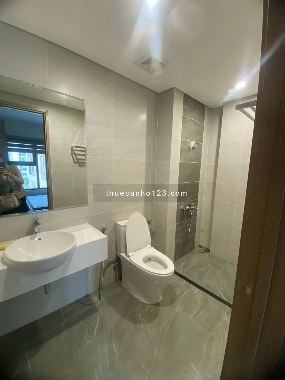 4TR5 - Full Nội Thất Mới - CỌC 1 - Thích Quảng Đức - Phú Nhuận cho thuê