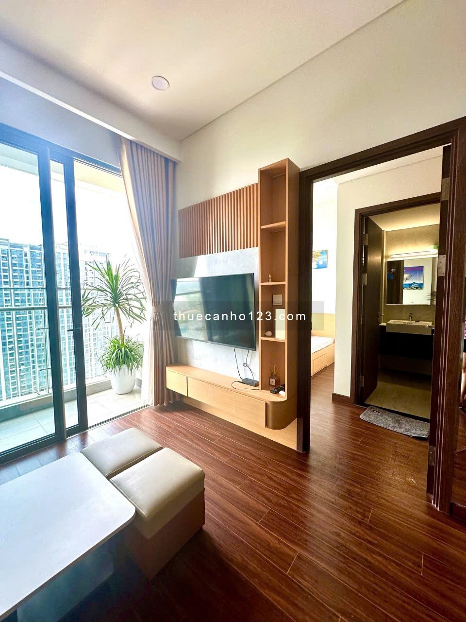 Căn hộ 1pn+1 ở Vinhomes Ocean Park cần cho thuê