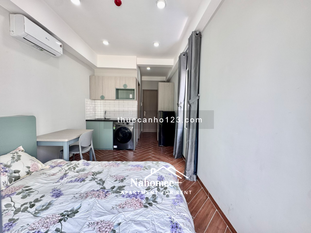 Căn hộ mới khai trương Balcon/ Cửa sổ thoáng – Ngã tư Hàng Xanh – Chợ Bà Chiểu – Bình Thạnh