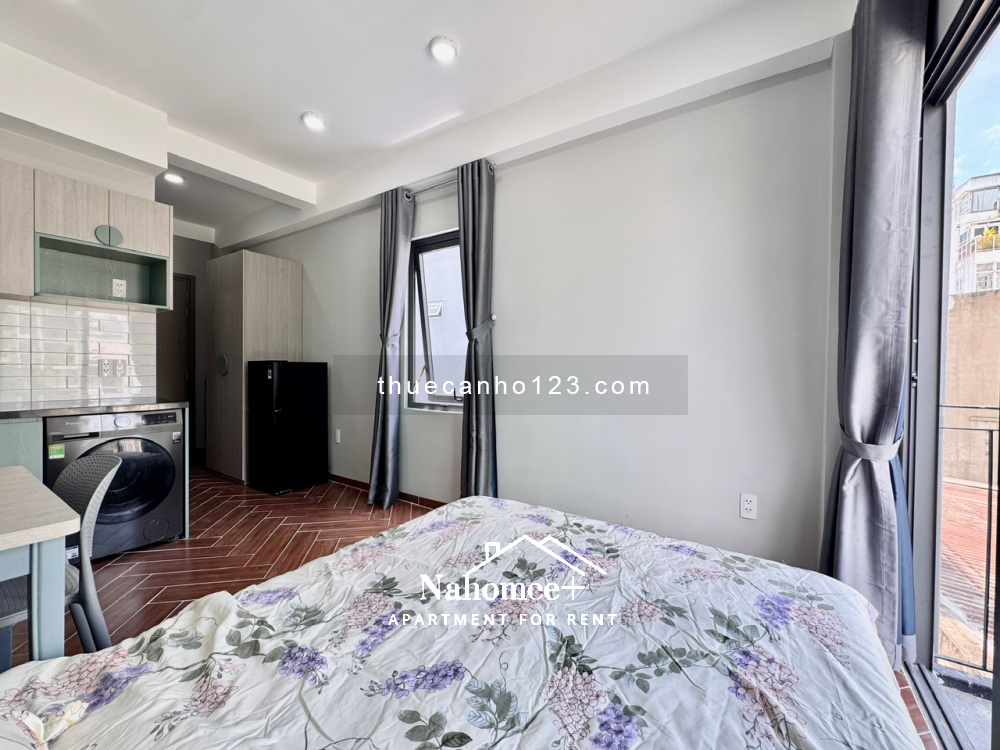 Căn hộ mới khai trương Balcon/ Cửa sổ thoáng – Ngã tư Hàng Xanh – Chợ Bà Chiểu – Bình Thạnh