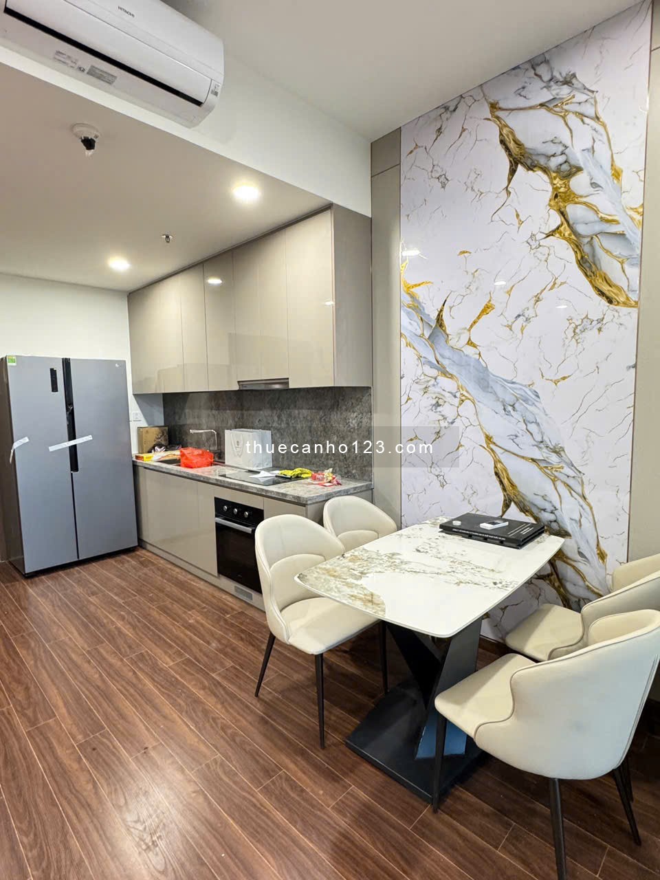 Căn hộ 1pn+1 ở Vinhomes Ocean Park cần cho thuê