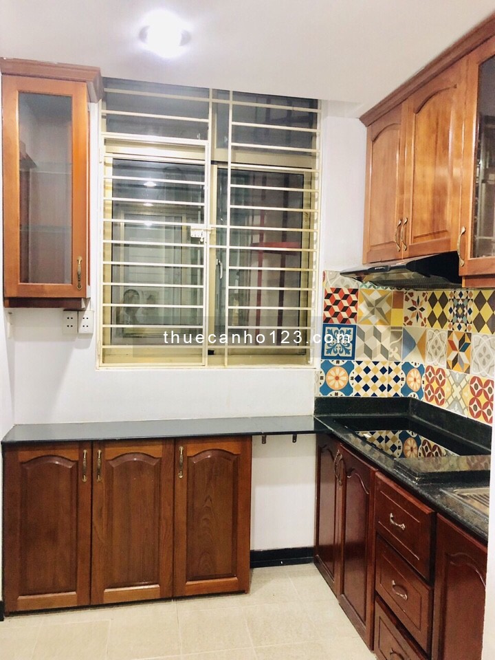 Căn hộ Screc Tower Quận 3 đường Trường Sa 80m2 2 Phòng Ngủ/ Đầy Đủ Nội Thất GIÁ 12TR5, 0906.887.586