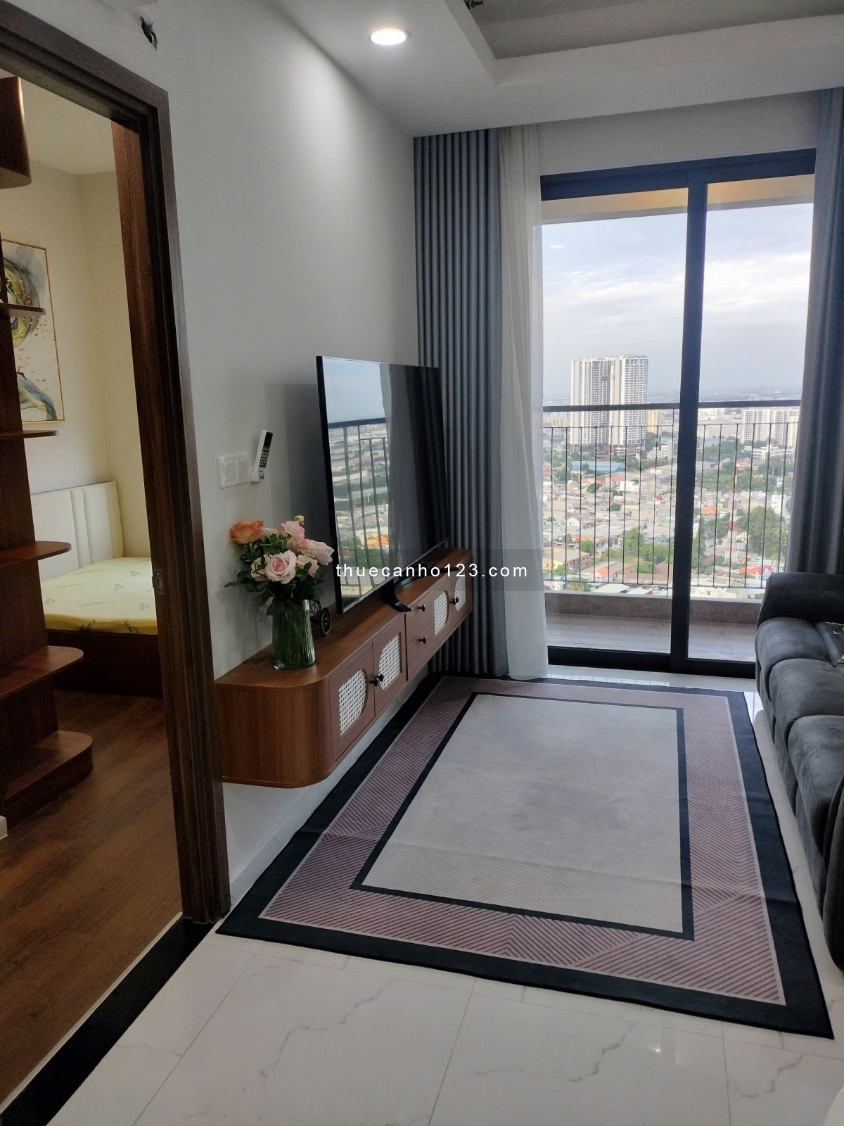 Căn hộ 2 phòng ngủ full nội thất cho thuê chỉ 7tr tại chung cư mới gần VSIP1