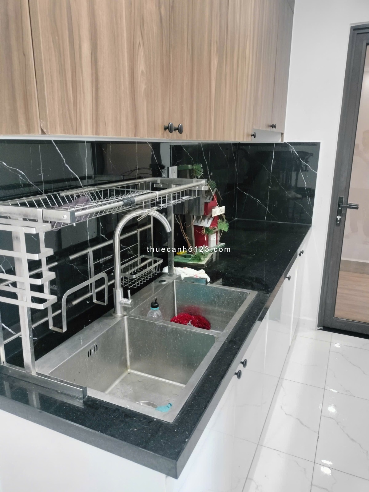 Căn hộ 2 phòng ngủ full nội thất cho thuê chỉ 7tr tại chung cư mới gần VSIP1