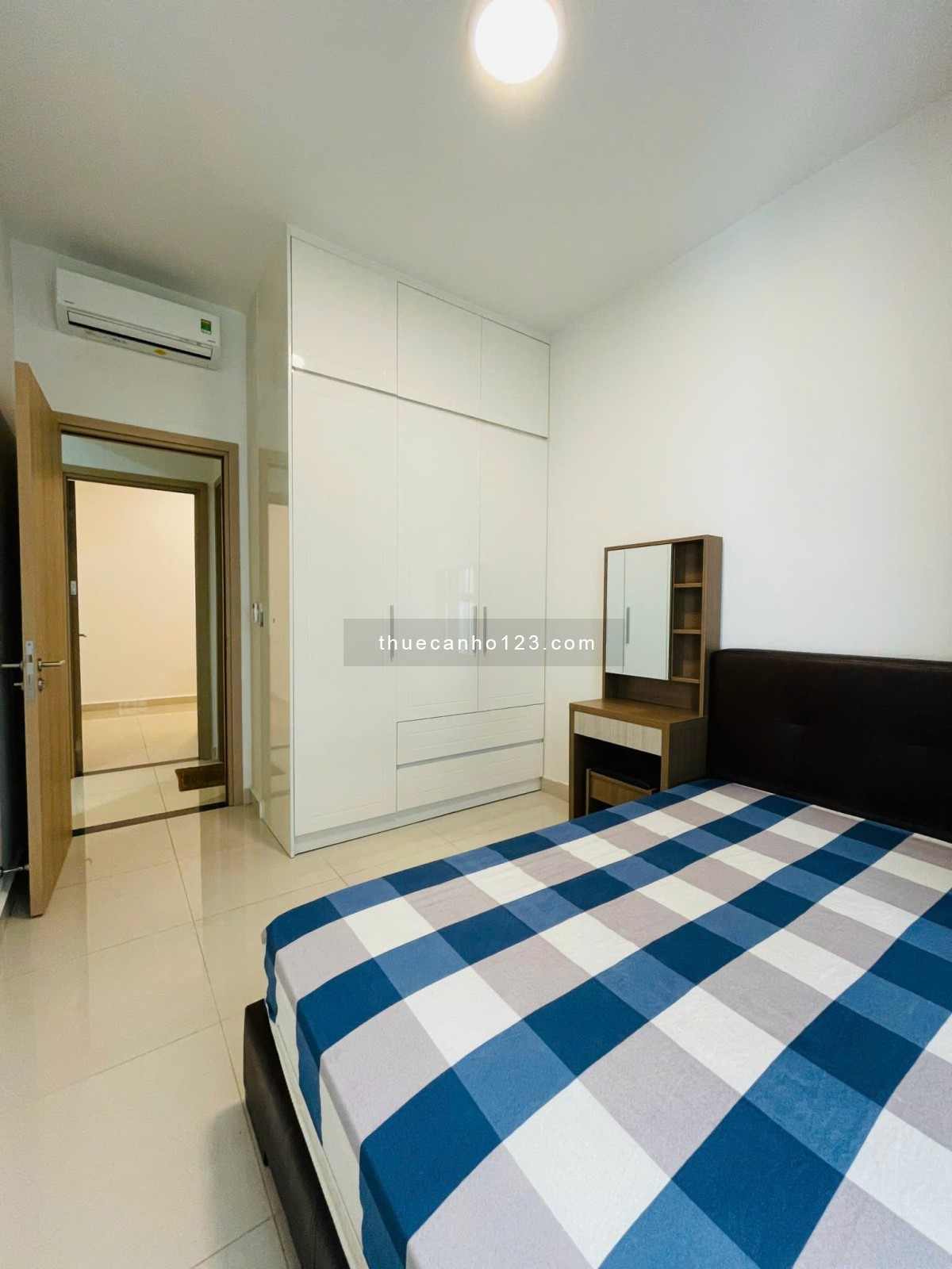 Cần cho thuê gấp căn hộ Newton Residence 2pn 1wc nội thất đẹp giá 15tr 0902202113